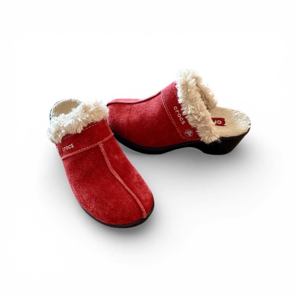 Crocs Cobbler Suede Red Plush Faux Fur Lined Crocs Cozycore Sz 5